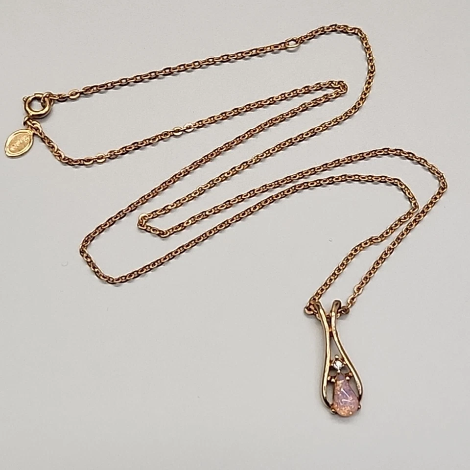 Collar Colgante Avon Imitación Ópalo Tono Oro Rosa Lágrima 20"  Foto 2 de 4