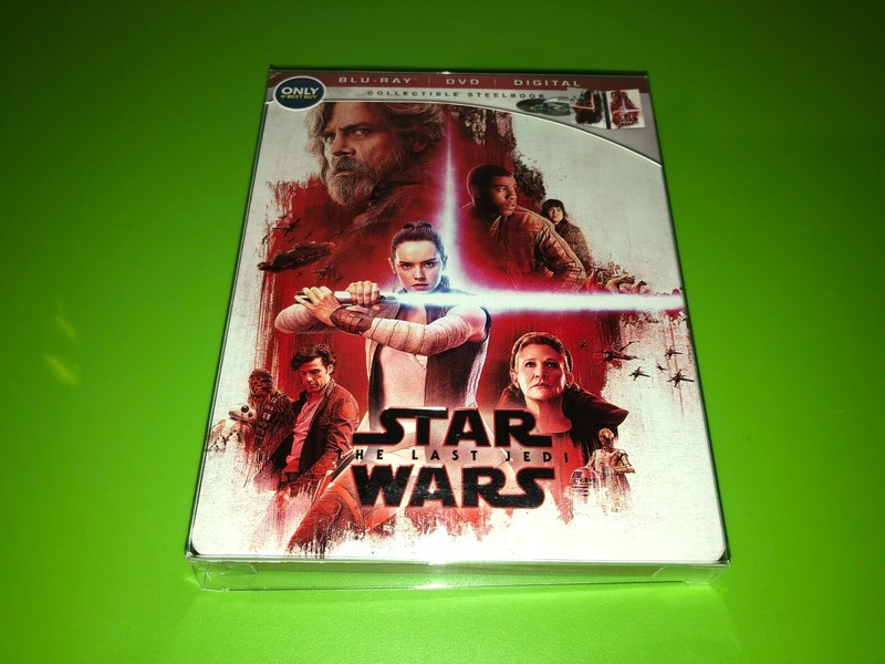 STAR WARS The Last Jedi Blu-ray/DVD Set in Protective sleeve LIKE NEW