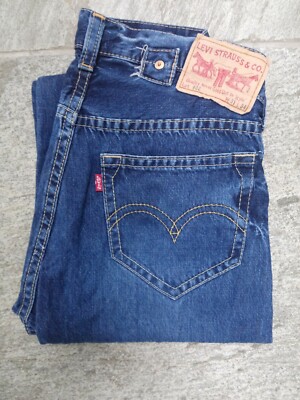 levis 902