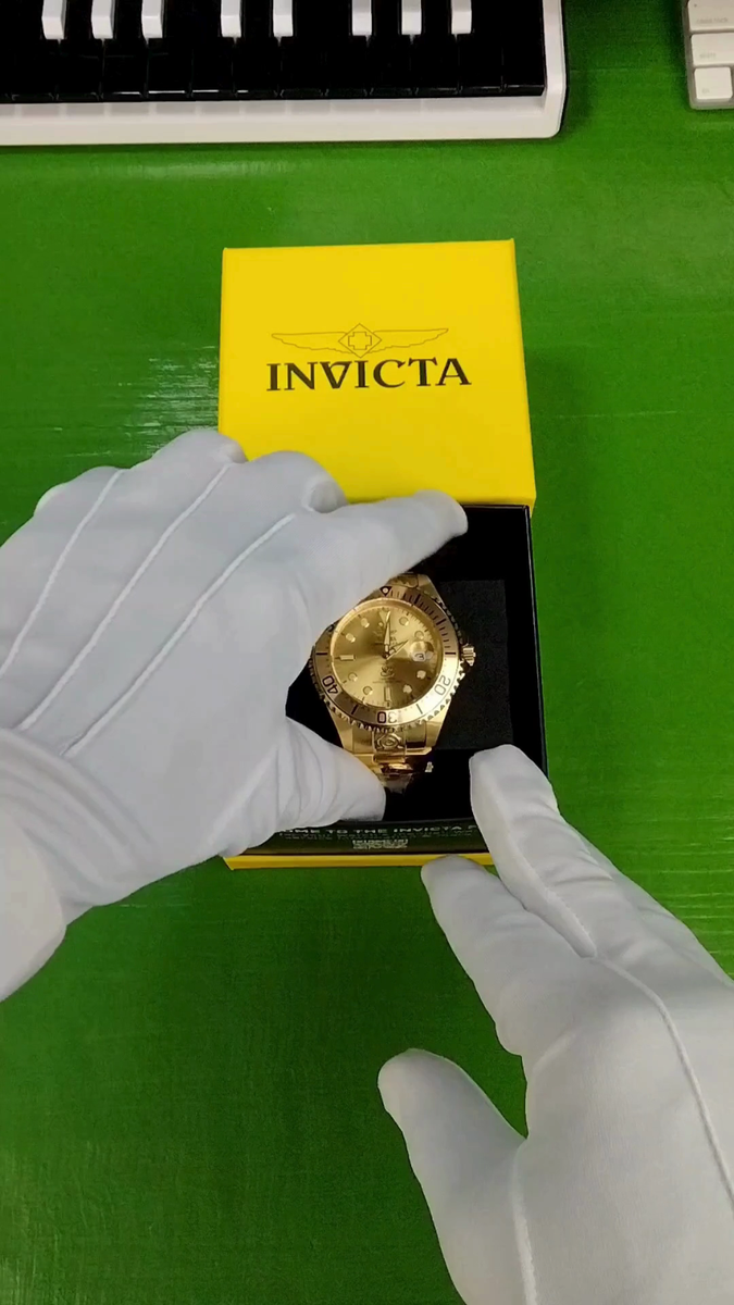 Invicta Grand Diver Automatic/Quartz Men Dual Time Gold Watch