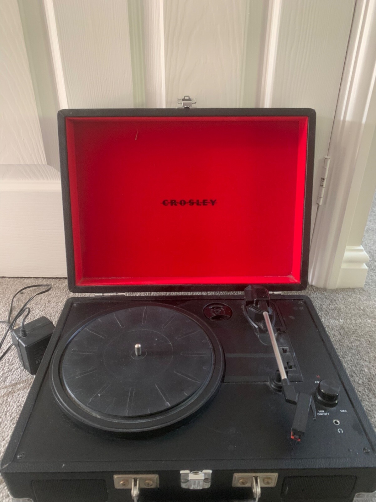 Crosley CR8005ABK Black Briefcase Vinyl / Record Player eBay