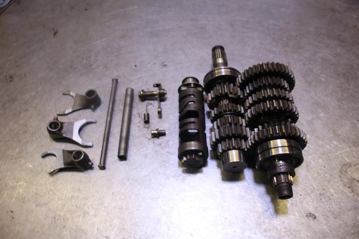 Kit Cadena Transmisión Y Piñones Para Suzuki GSX600F Katana (1998-2006) - Cadena 530-120, 122 Eslabones, Color Azul