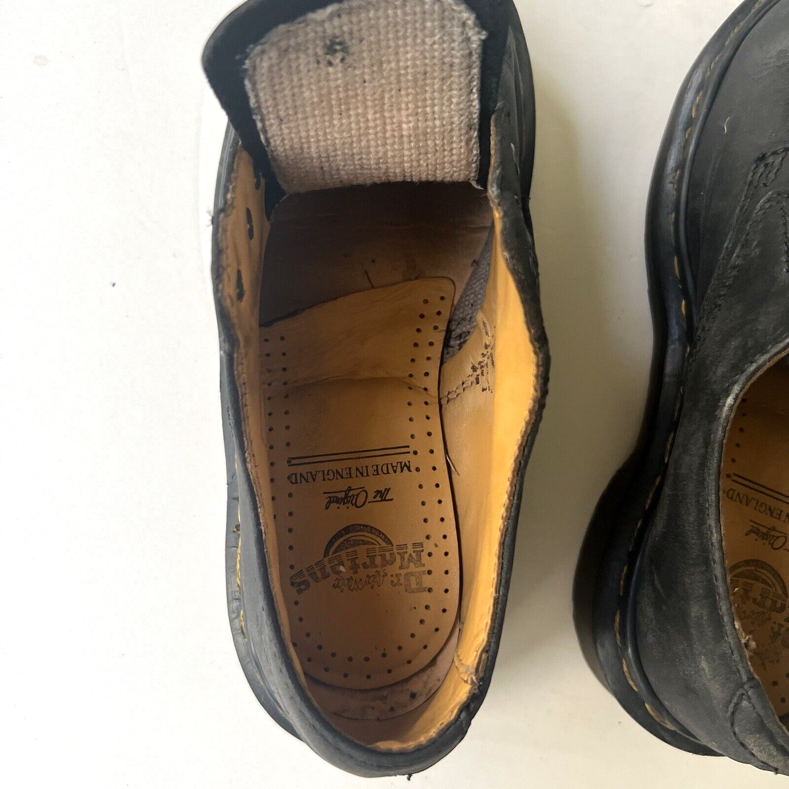 SAOLA Scarpe nere vintage made in England Dr Martens originali in pelle taglia US 2 UK 1