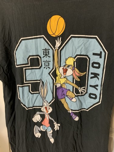 Looney Tunes Tokyo H&M Gray T-Shirt Women Sz XS Bugs Bunny WB Basketball Black