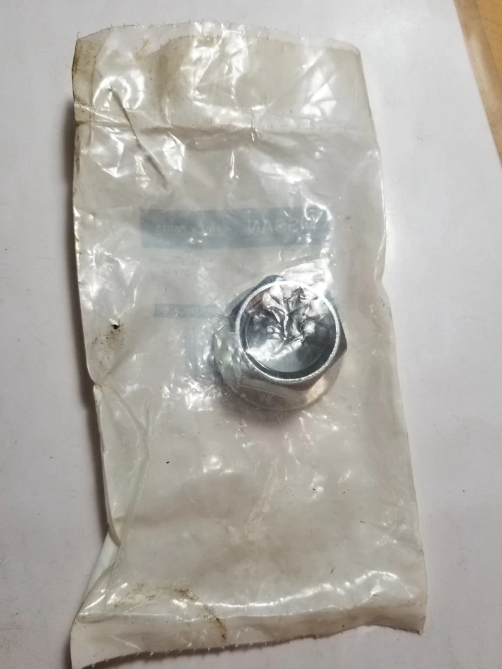 Porca de eixo flangeada Nissan 40262-2Y00A fabricante de equipamento original 2000 - 2025 - Imagem 2 de 4