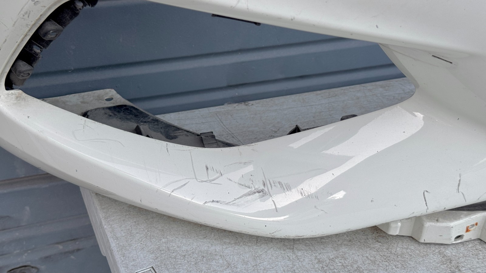 2018-2024 MASERATI GHIBLI Front Bumper Cover OEM ORIGINAL 670097883 Modena Sport