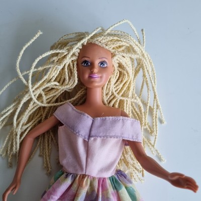 SINDY CRIMP & BEAD SINDY S 1990 s HASBRO 