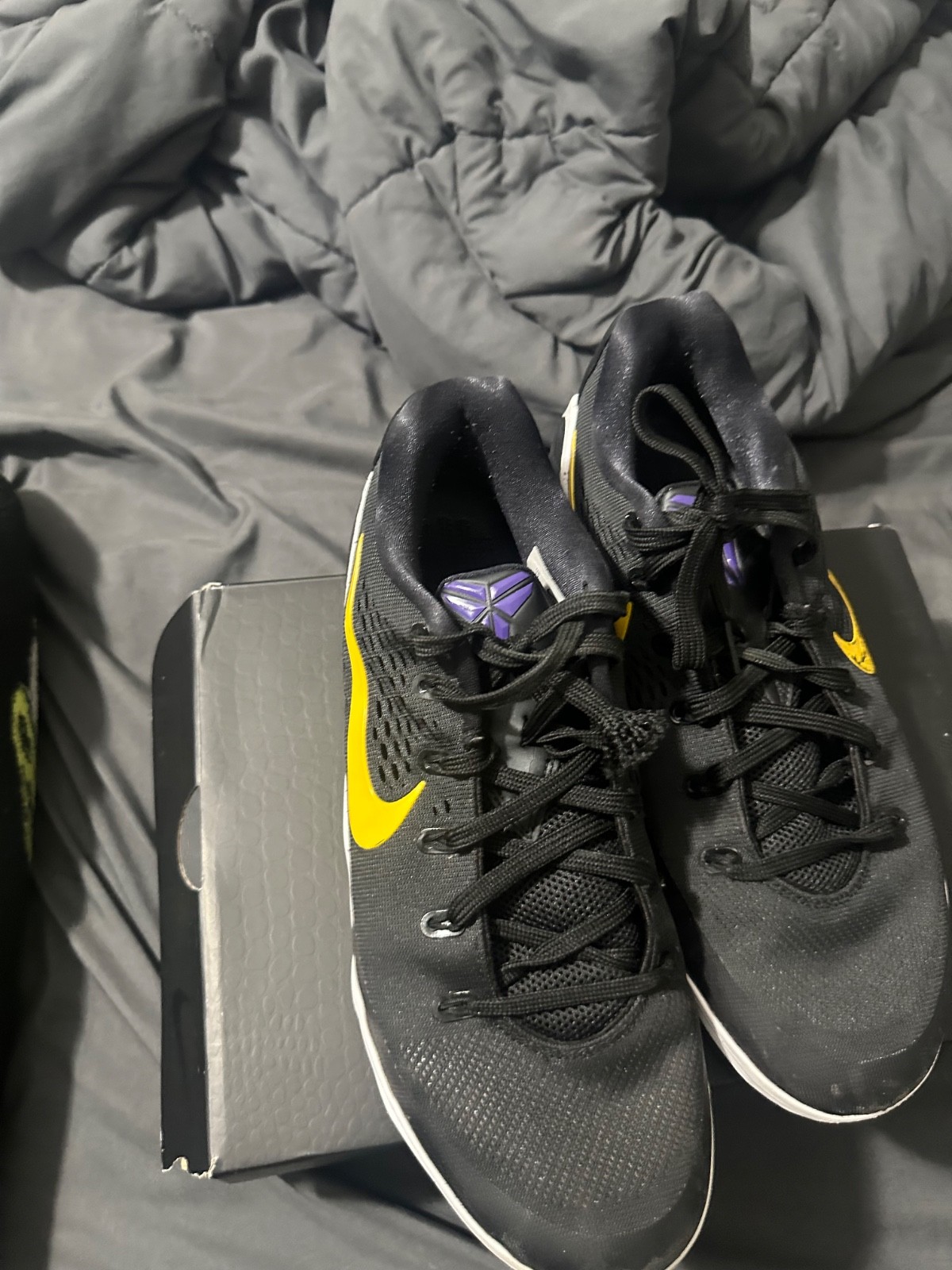 Kobe IV PROTRO Hombre Talla 14 CARPE DIEM Negro/Púrpura