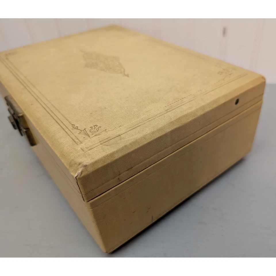 Vintage Musical Jewelry Box Yellow Green Velvet Lining 2 Tier Tested Works 10x7 - Image 3 of 4