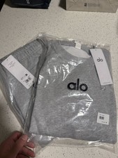 alo sweatshirt and pants set