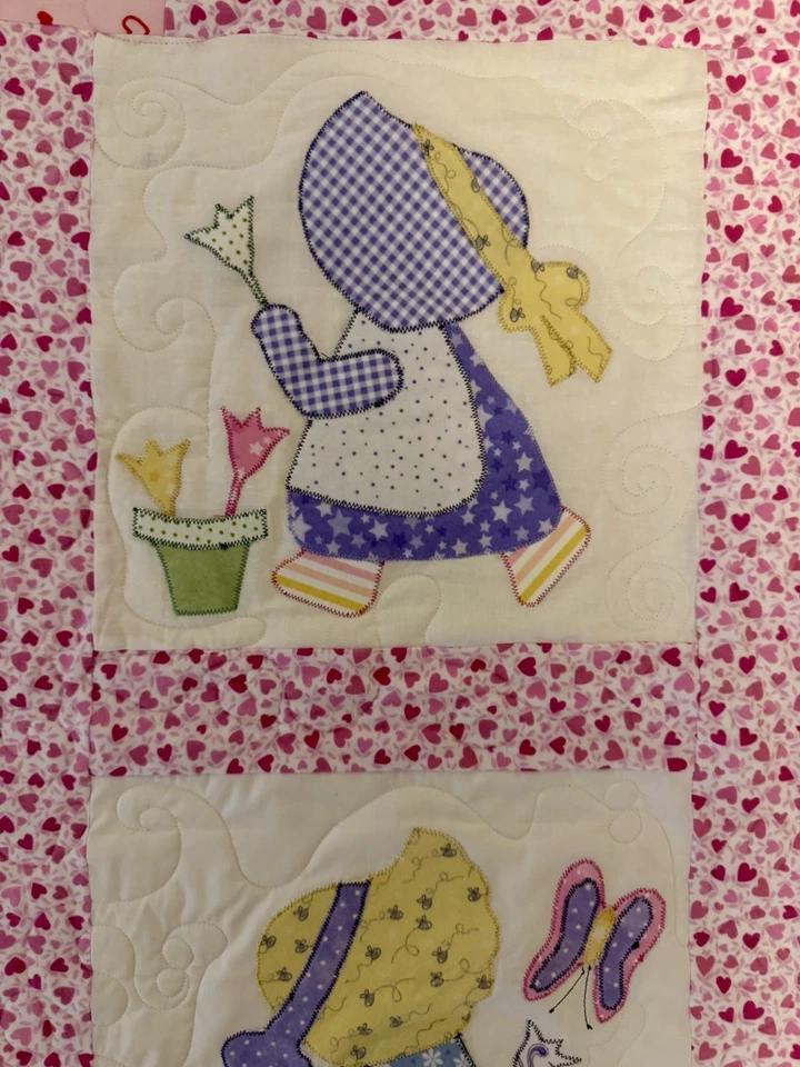 Bebé Niña Sunbonnet Sue Edredón Hecho a Mano Baby Shower Regalo Guardería Colgante de Pared Foto 2 de 4