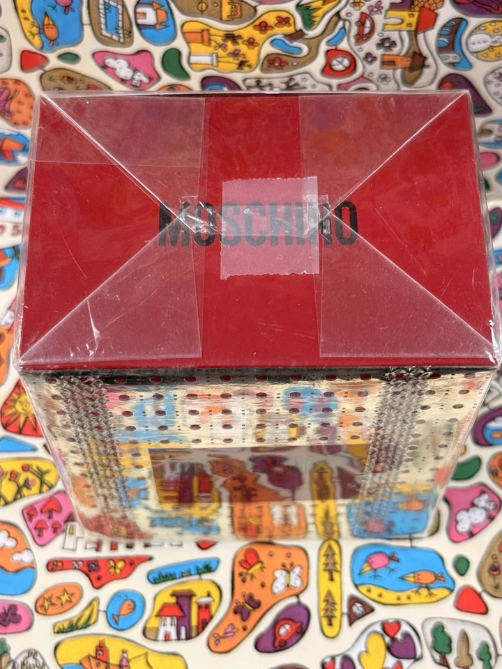 Moschino Glamour 3,4 fl oz/100 ml Eau de Parfum spray feminino DESCONTINUADO - Imagem 3 de 4