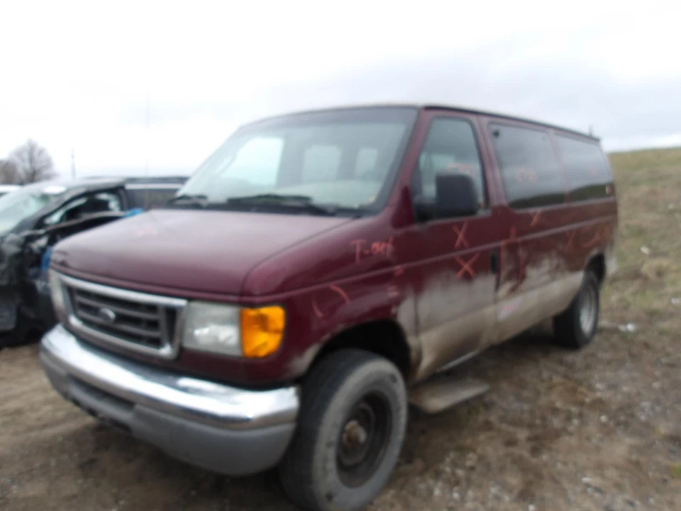 Used Front Right Fender fits: 2004 Ford E350 VAN Front Right Grade A — 第 2/4 张图片