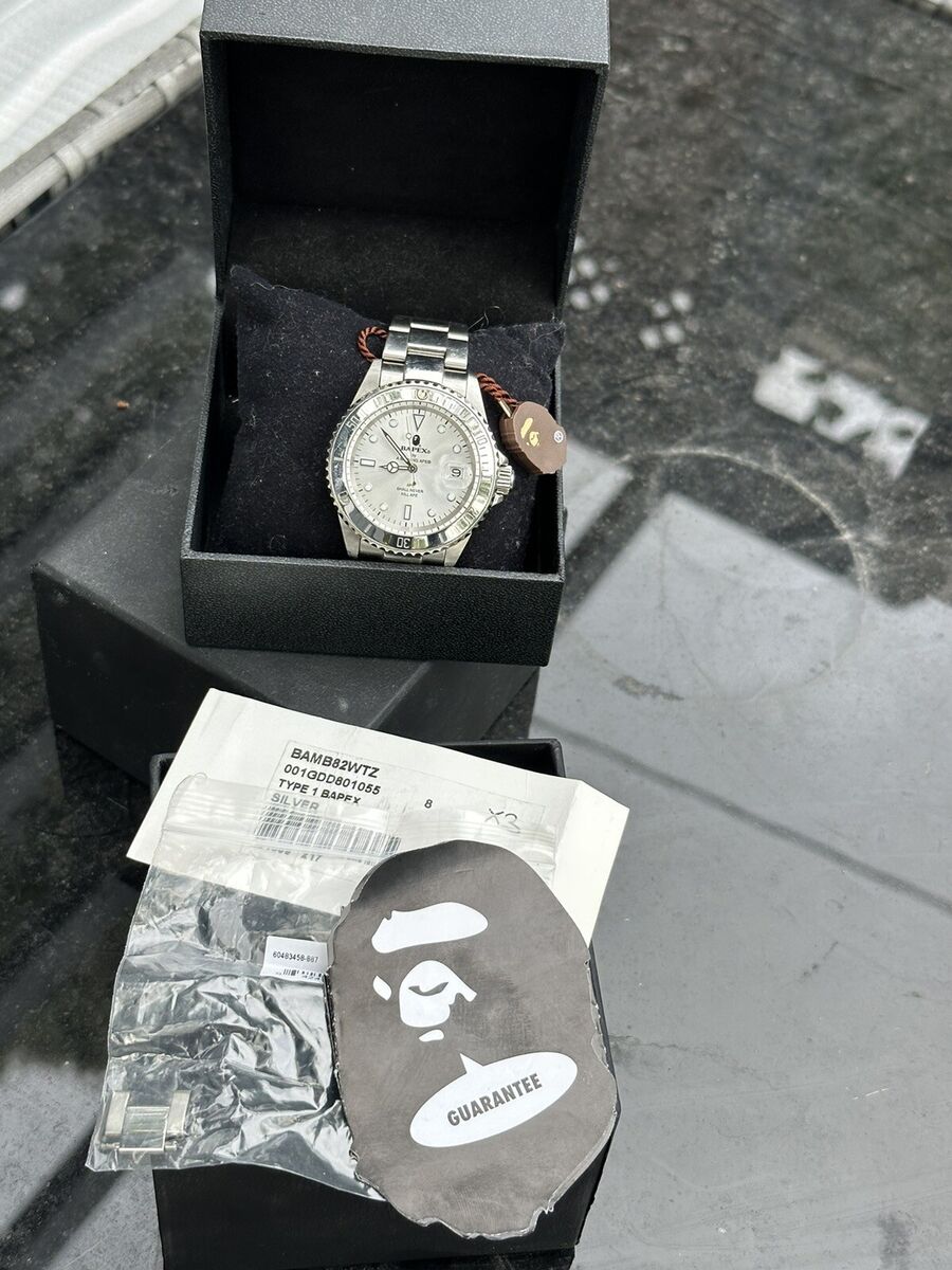 Bathing Ape bapex watch type 1 With Box And warranty Paper Bathing Ape bapex watch type 1 With Box And warranty Paper
