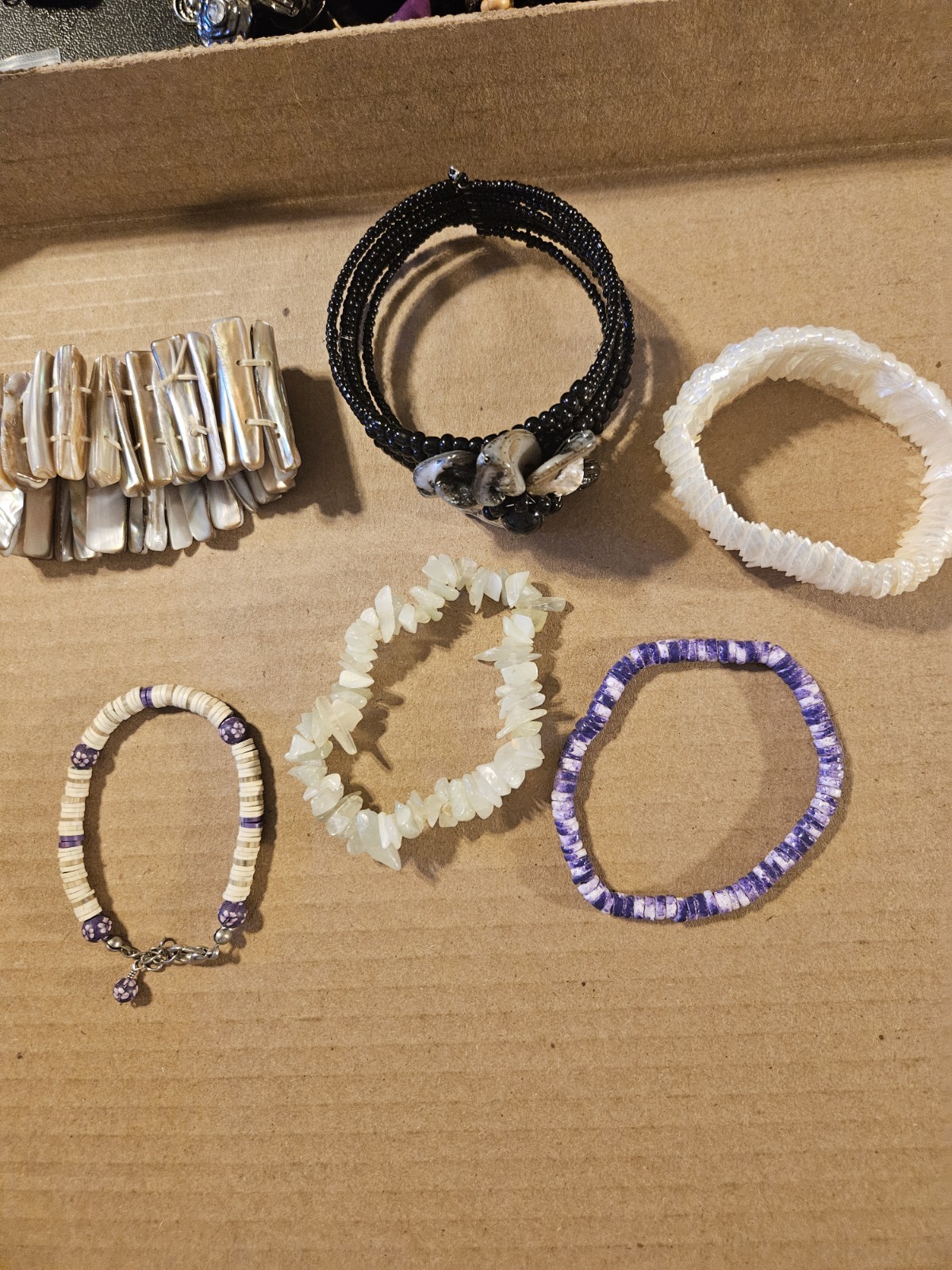 Lot 6 Piece Shell Bracelets Assorted Bundle - image 1