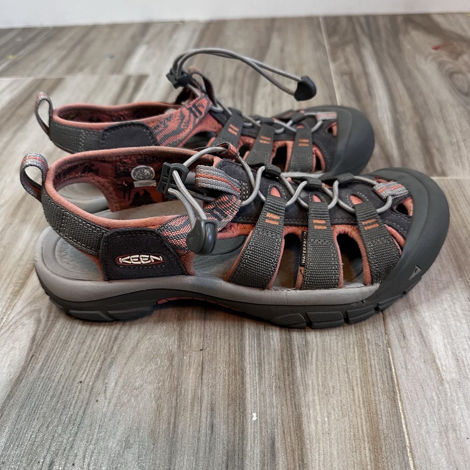 Keens sandalo donna Newport H2 sport impermeabile grigio corallo taglia 8 5 38EU outdoor