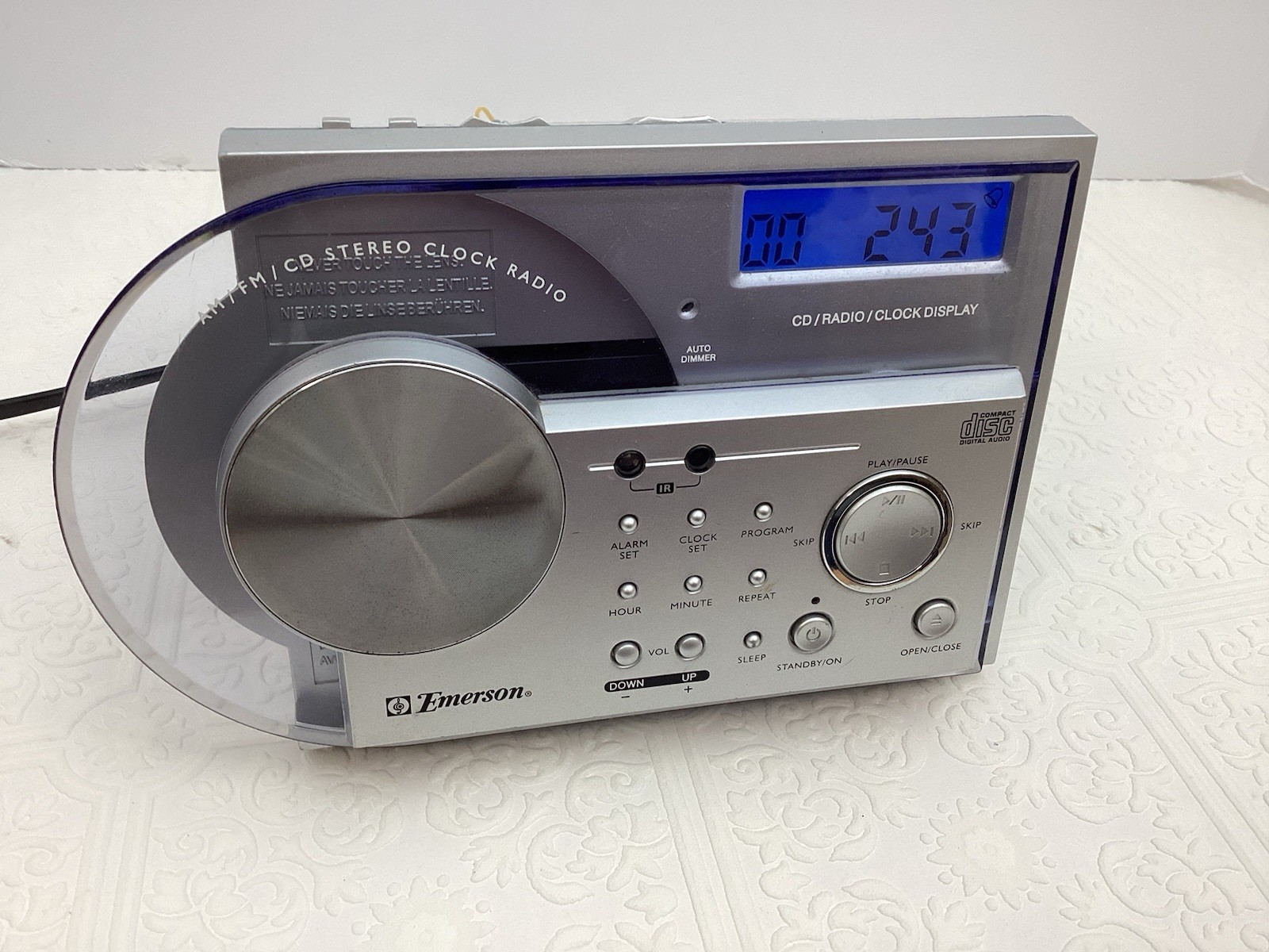 Emerson CKD2330 AM/FM/CD Stereo Alarm Clock Radio w/Swing Door-Everything works!