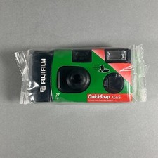 FUJI FILM QUICK SNAP 35MM DISPOSABLE FLASH CAMERA 27 EXPOSURES 800 SPEED
