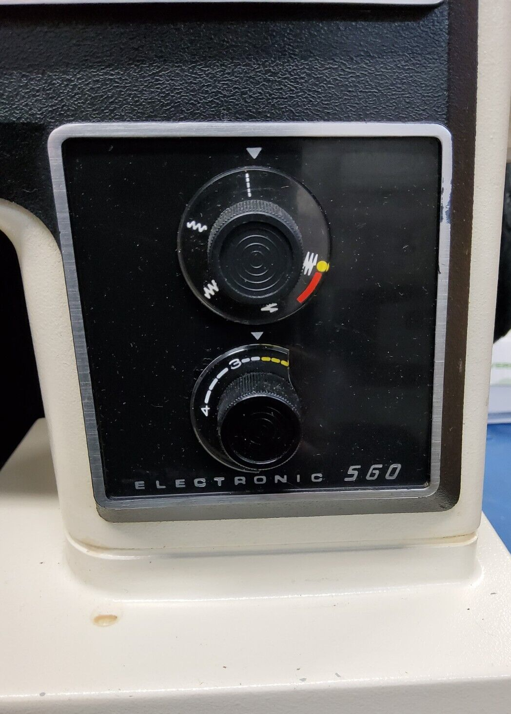 Vintage 1970s SINGER Electronic 560 Diana Sewing Machine eBay