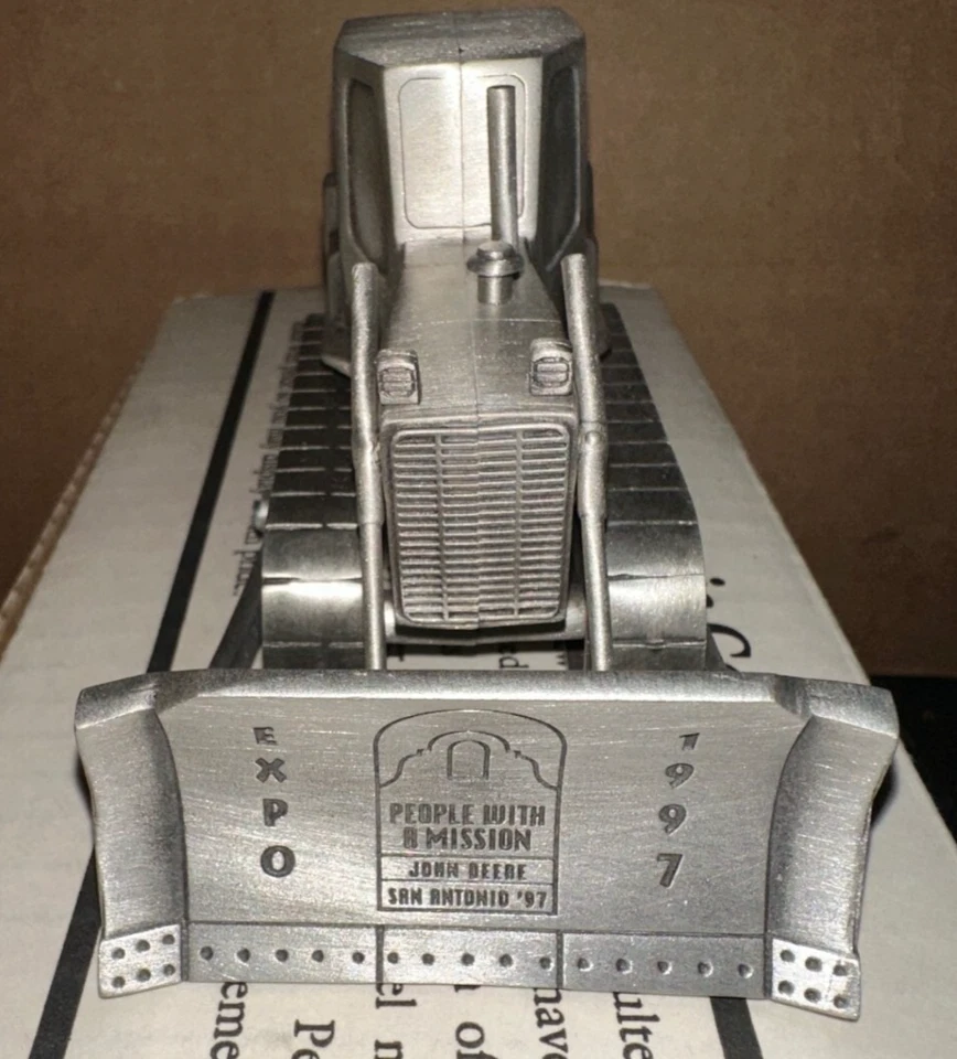 Spec Cast 1/50 Pewter John Deere 850C Crawler 1997 EXPO #JDM098 #60 - Image 3 of 4