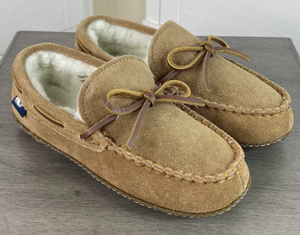 Vineyard Vines Suede Slippers w/Faux Fur Lining, Natural Color, Boys Size 5, NIB - Image 2 of 4