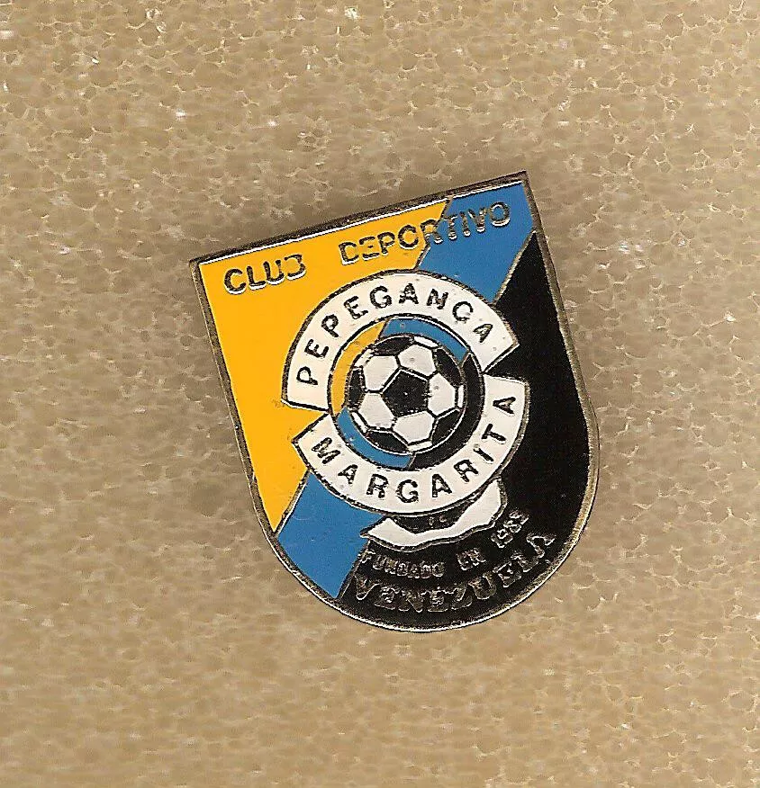 VENEZUELA Soccer Pin Badge 3 - CD Pepeganga Margarita - vintage futbol pins