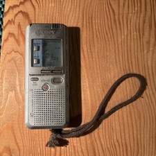 Sony Handheld IC Digital Voice Recorder ICD-P17  Tested Works 