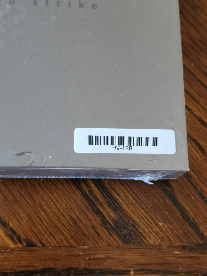 Red Viper Born To Strike RV-128 SD Adapter 32 GB TF Card Sealed Brand New - Image 2 of 3