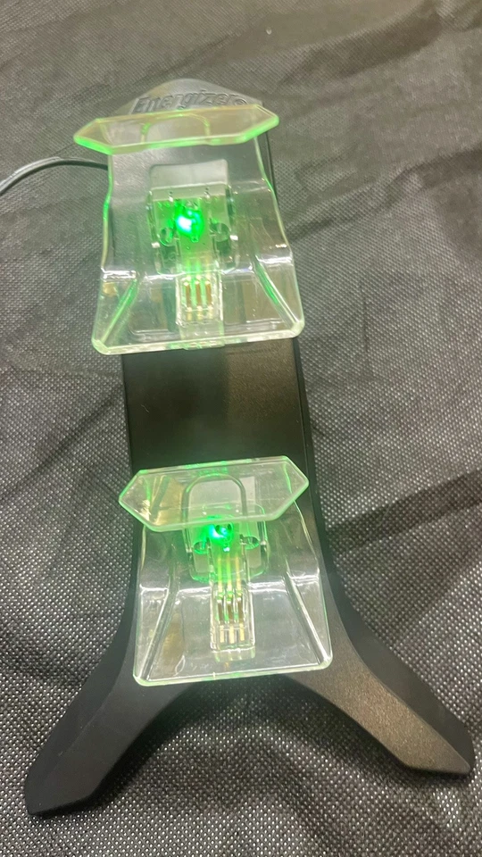 Energizer 2X Charging System for XBOX ONE PL-0018 Base & AC Adapter Only - Image 3 of 4