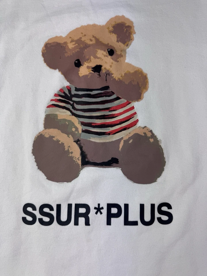 SSUR*PLUS x ICONSLAB Oso de Peluche Gráfico Sudadera Blanca XL Ropa de Calle Foto 2 de 4