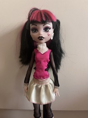 Monster High Draculaura Puppe 2010, First Wave Basic