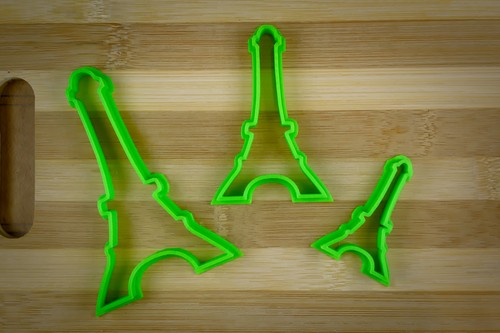 Eiffel Tower - Cultural icon of Paris France - Cookie Cutter Multi-Size - Picture 1 of 10