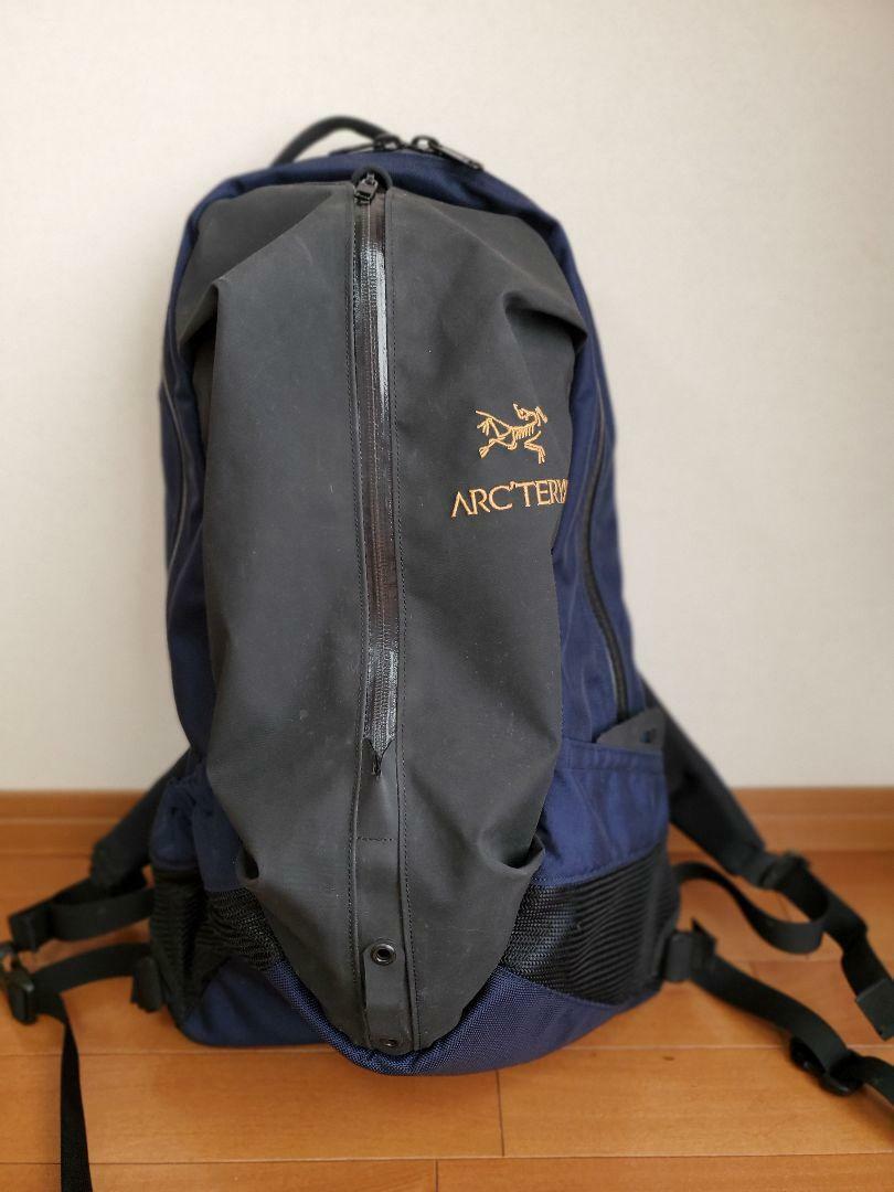 最大の割引 ARC'TERYX × BEAMS別注 BEAMS ARC / 別注 Arro 22 Backpack