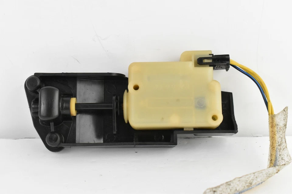 Atuador de liberação original Volvo S60 S80 XC90 V70 XC70 FECHADURA DE PORTA DE COMBUSTÍVEL 30612856 ✅ - Imagem 4 de 4