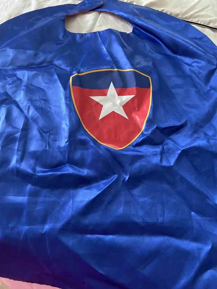 3 Boys Girls Capes & Costumes Dress Up RED CAPE/BLACK CAPE/BLUE CAPE 26 W 20 L - Image 2 of 4