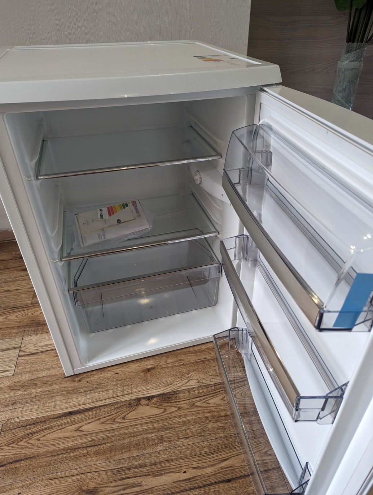 AEG RTB415E1AW Fridge Under Counter White Larder, EXDISPLAY +2 Year Warranty eBay