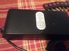 Rocketfish 90W 16-24V 5A Power Adapter w/ USB Ports and 8 Pin Tip RF-PRACDC