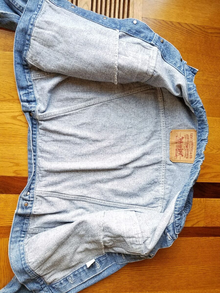 Levi's Denim Jean Jacket Men's Red Tab Distressed Wash 70598 Levi's Denim Jean Jacket Men's Red Tab Distressed Wash 70598