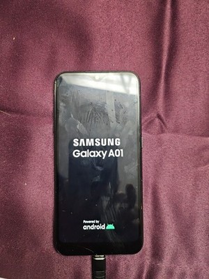 Samsung Galaxy A01 - 16 GB - Black (TracFone)