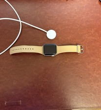 Apple watch SE3 GPS 40 MM starlight