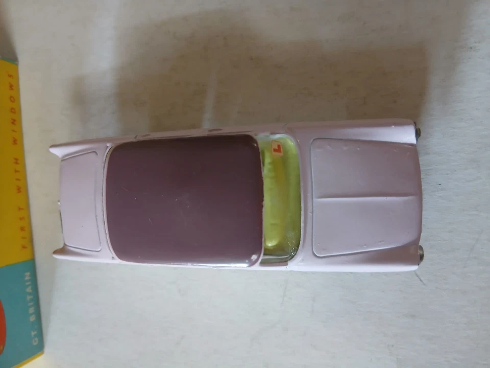 Corgi Toys N.232 Fiat 2100 1/43 con Box originale - Immagine 4 di 4