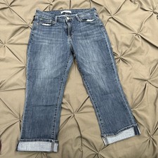 Signature Levi Strauss  Co Mid-Rise Capri Jeans Women's Size 8 W29