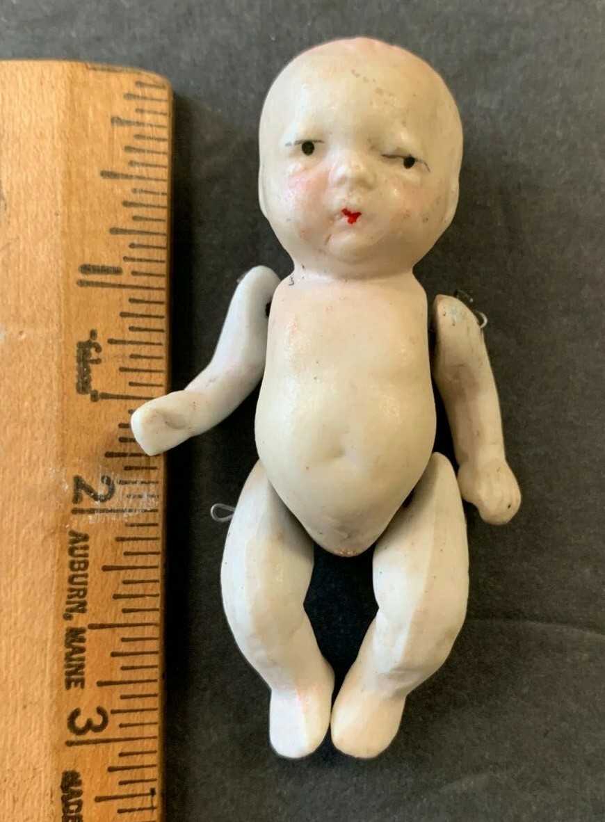 ANTIQUE MINIATURE ARTICUALTED BABY DOLL MADE IN JAPAN (AA) 21622