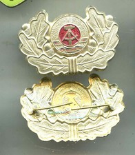 DDR: M&uuml;tzenabzeichen: 30 x 45mm golden  (25)