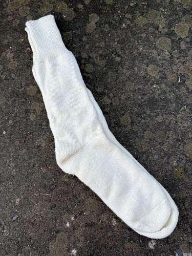 UK BRITISH ARMY SURPLUS ISSUE EXTREME COLD WEATHER ARCTIC SOCKS 3-6.5 7-10 - Picture 2 of 4