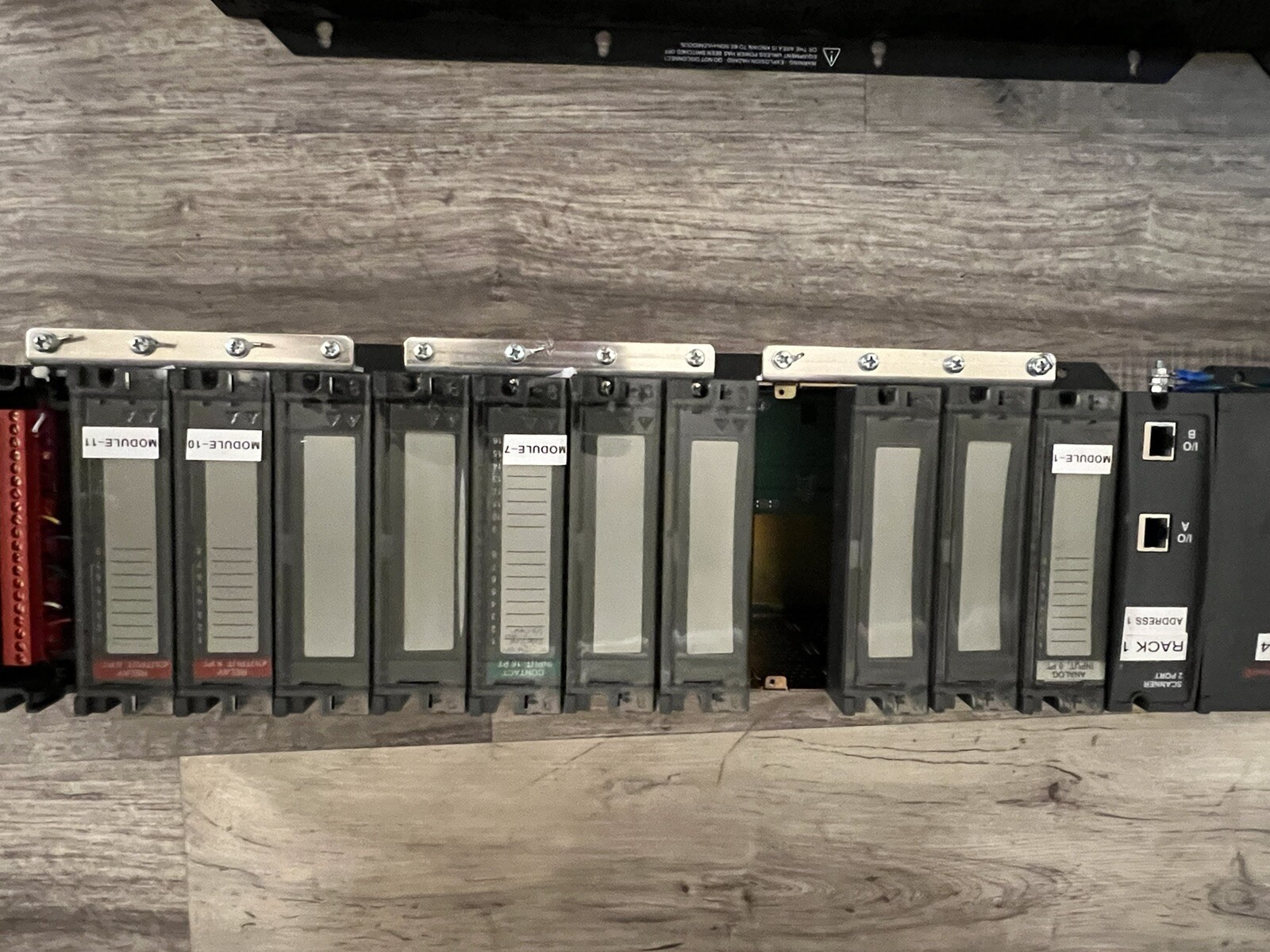 Honeywell 900R12R-0200 I/O Rack 12 Slot Red. Power for sale online | eBay