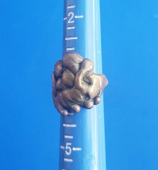 Anel artesanal vintage de latão maciço. Tamanho 3,5 - Imagem 3 de 4