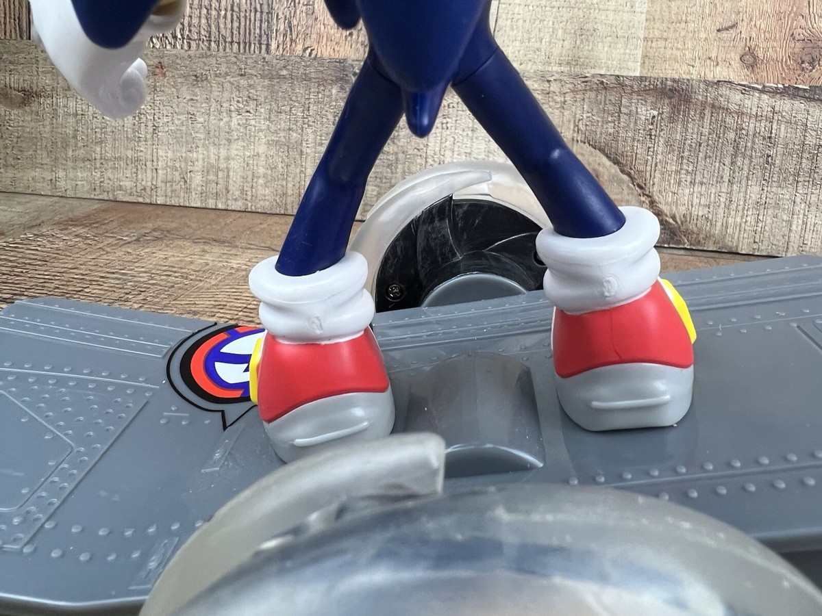 Sonic The Hedgehog Speed RC Skateboard Vehicle with Gold Ring