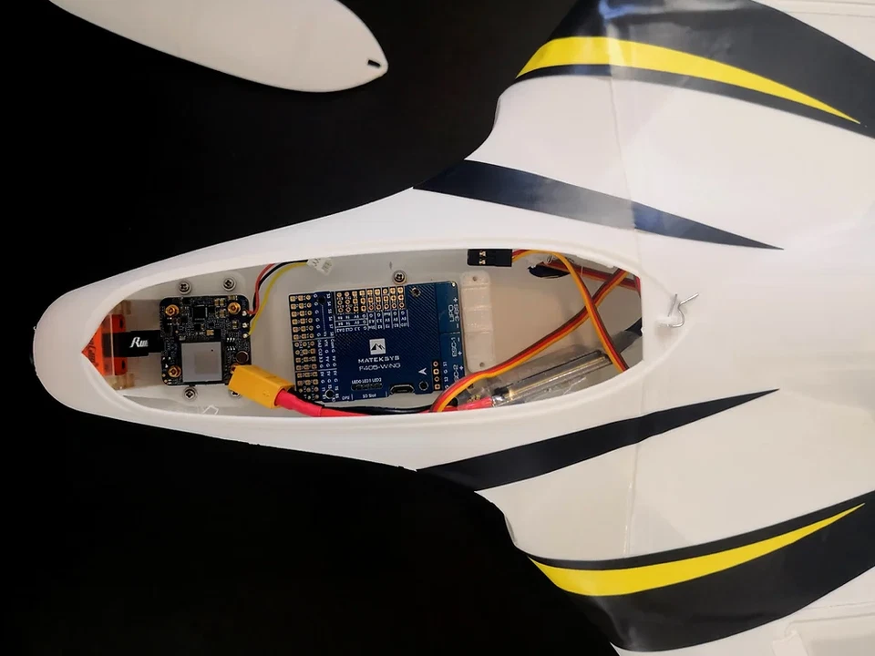 RC Plane RC Plane Model The WHITEWING EWW-180/EWW-180EDF Kit by Eclipson - Image 2 of 4