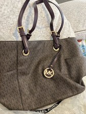 Michael Kors Signature Logo Large Tote Brown Zip Gold Hardware w/ Charm
